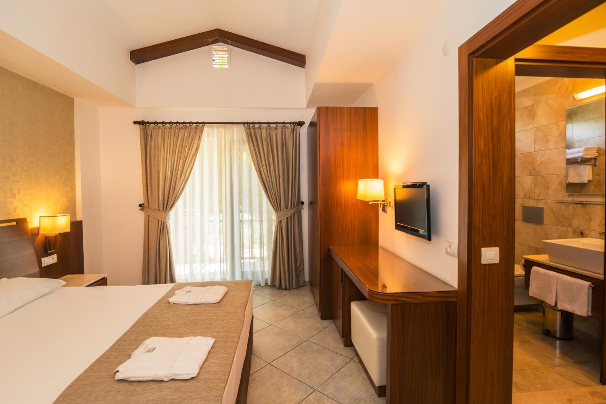 Naturmed Thermal Springs And Health Center Kusadasi Luaran gambar
